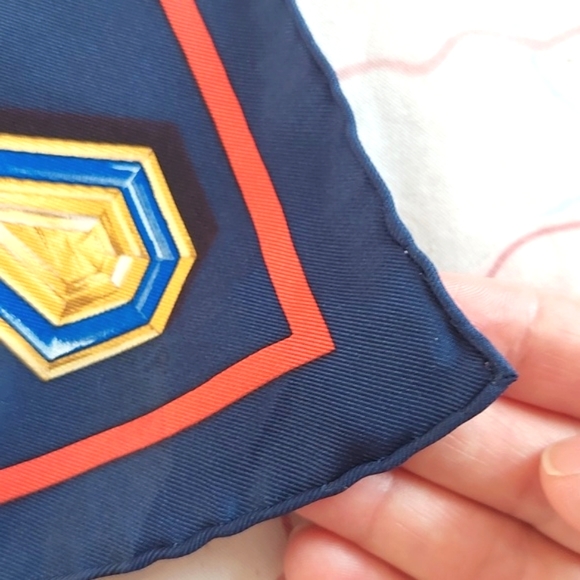 Cartier silk scarf - Picture 4 of 11